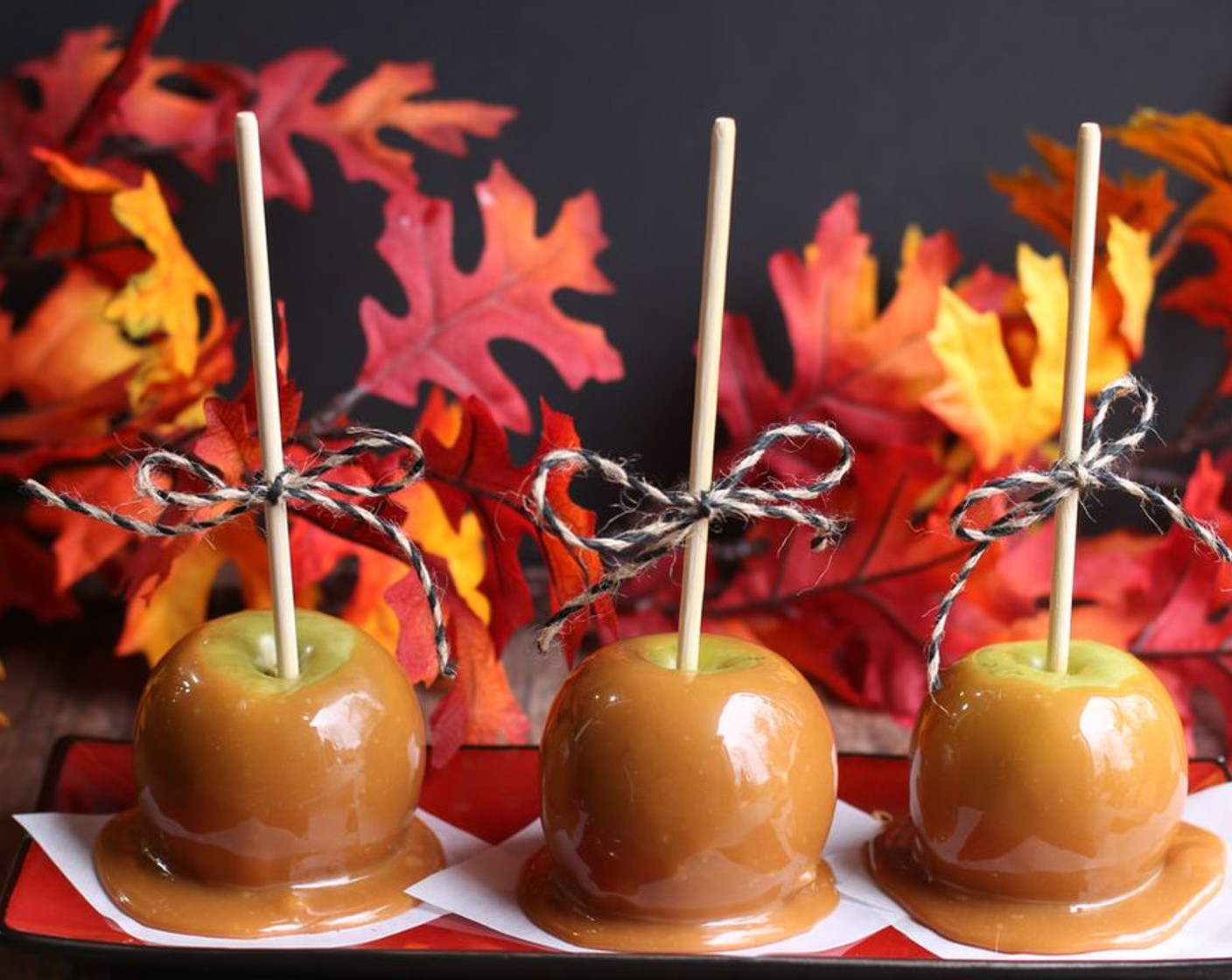 step 12 Allow caramel to set completely, at least 1 hour in the fridge (you can eat them before this but if you want the caramel to firm back up the wait at least 1 hour). If desired, cut apples into slices just when ready to enjoy so they don't brown.