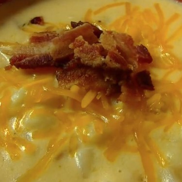 Betty's Slow Cooker Loaded Baked Potato Soup Recipe | SideChef