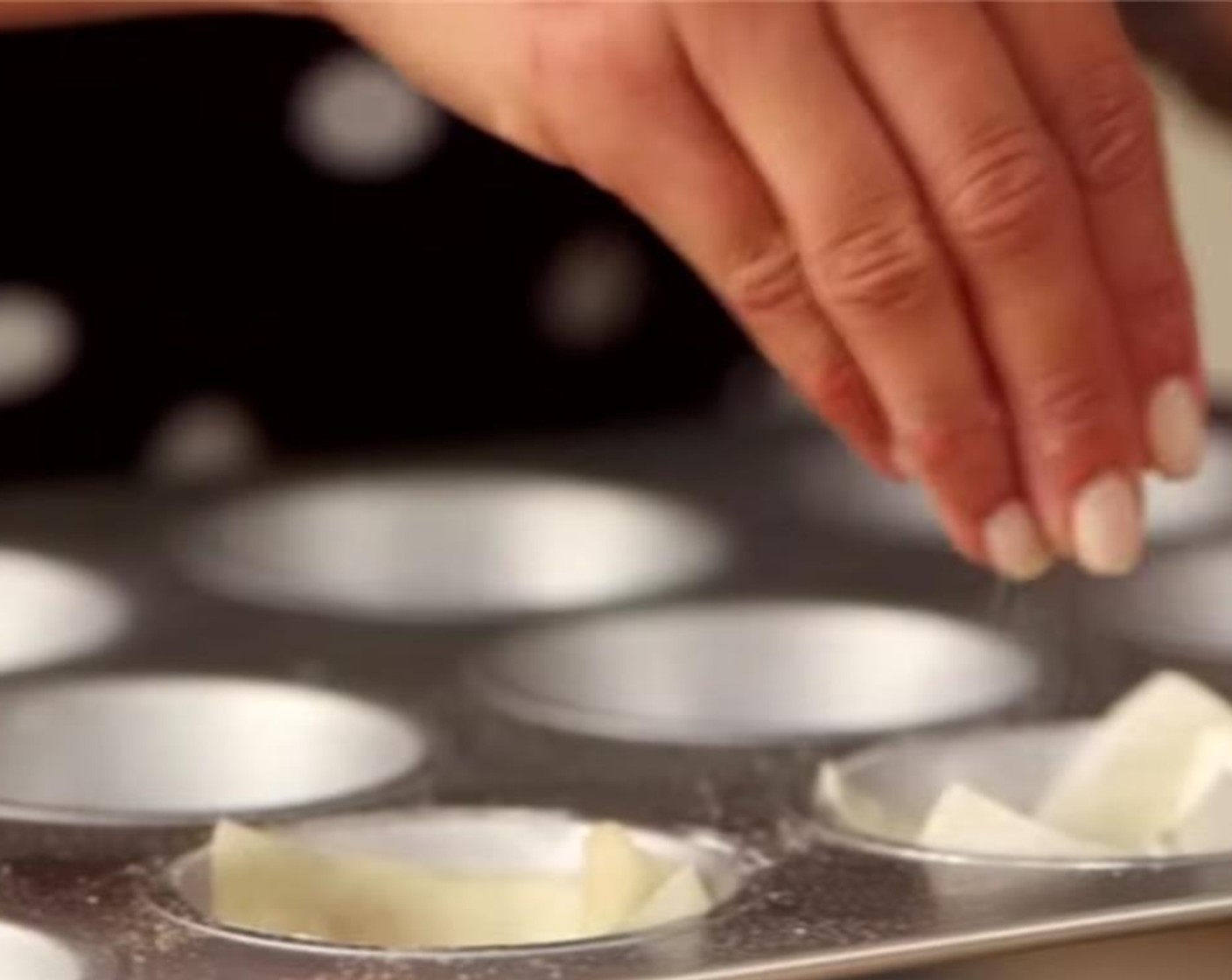 step 3 Brush  Butter (4 Tbsp) on the inside of wonton wrappers. Sprinkle them with Cinnamon Sugar (to taste).