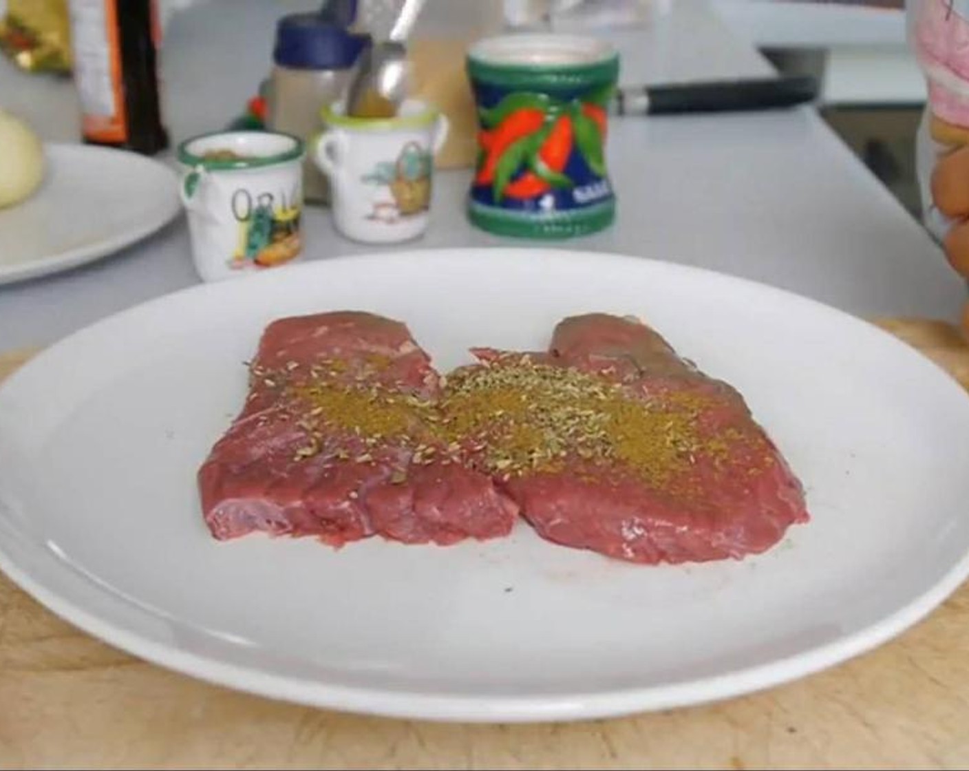 step 1 So the first thing to do is to season the Beef Steak (1), and for this I’m using my go to marinate made of Dried Oregano (1/2 tsp), Ground Cumin (1/4 tsp), Salt (1/4 tsp), Worcestershire Sauce (1 Tbsp), and Garlic (1/4 tsp).
