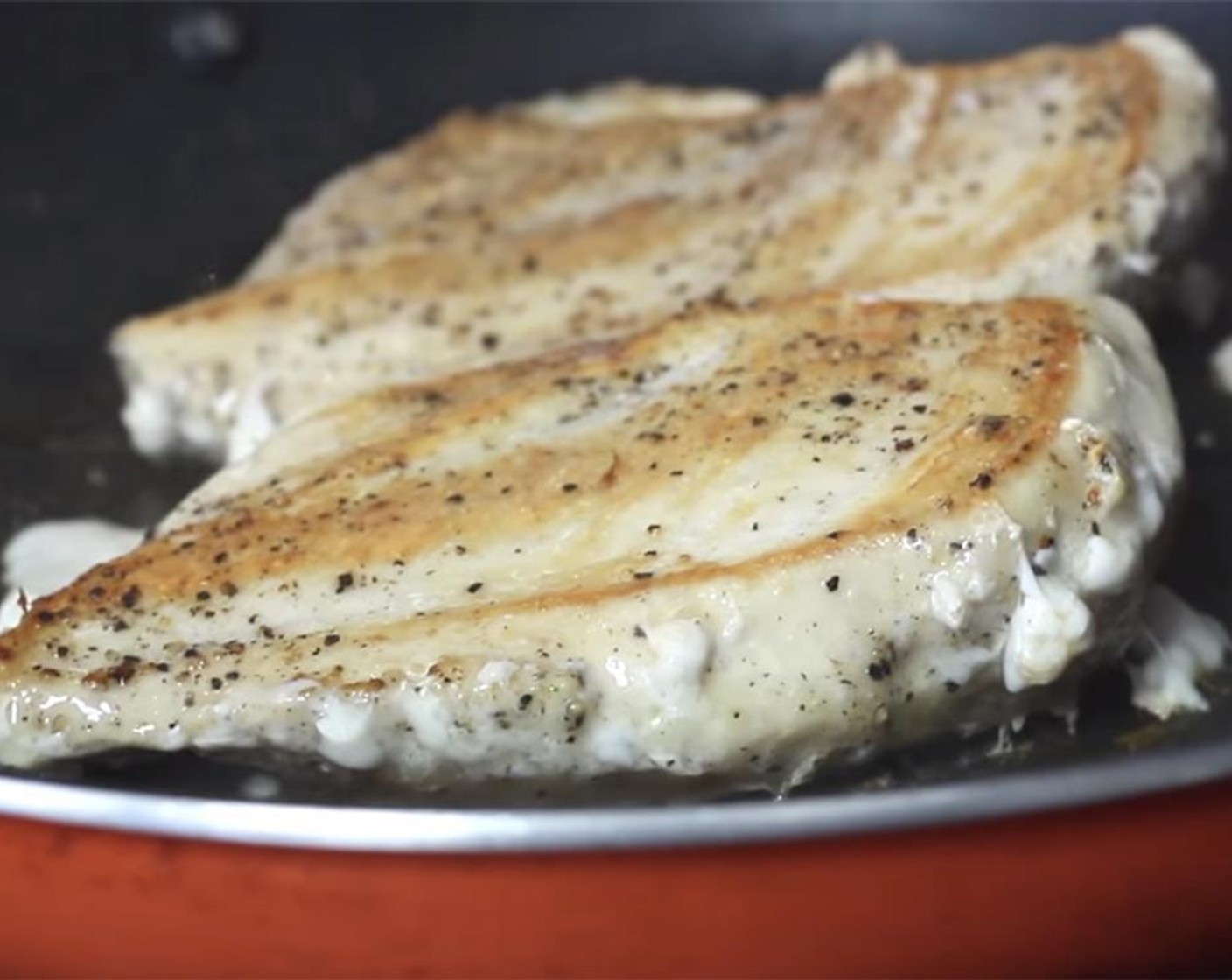 step 2 In a pan with some hot Oil (as needed) pan fry the chicken until cooked. Turn over only when one side has browned. If there is no blood in the juice then the chicken is cooked.