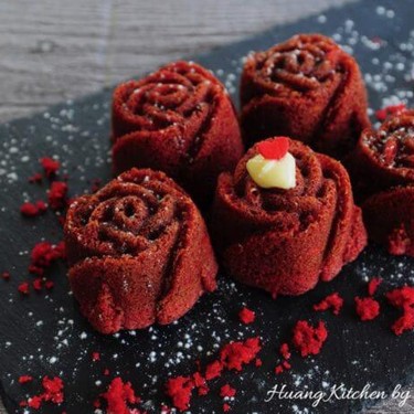 Red Velvet Rose Cupcakes Recipe | SideChef