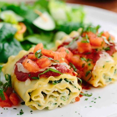 Homemade Italian Lasagna Rolls with Vegetables Recipe | SideChef