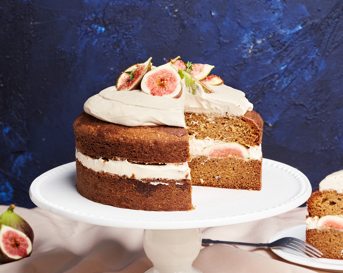 step 19 Serve the cake with the cocktails and enjoy!