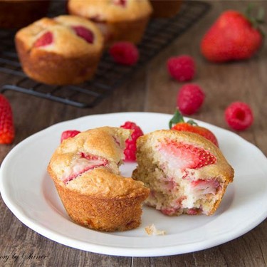 Almond Berry Muffin Recipe | SideChef