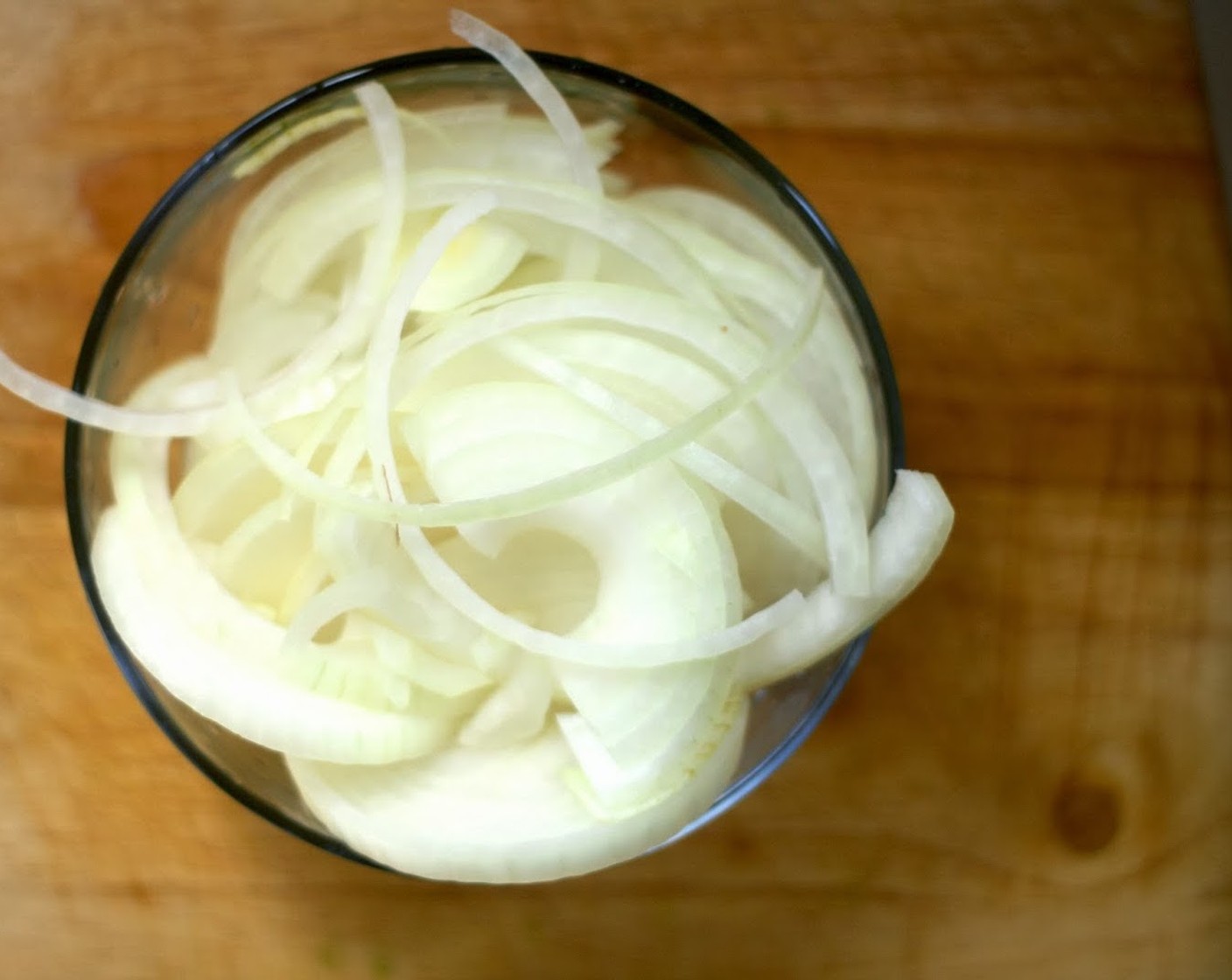 step 1 Slice the Yellow Onion (1). Preheat oven to 500 degrees F (260 degrees C).