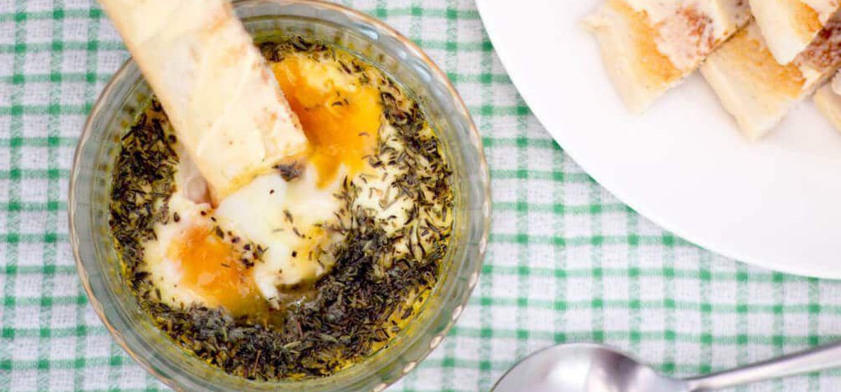 Easy & Delicious Thyme Baked Eggs Recipe | SideChef