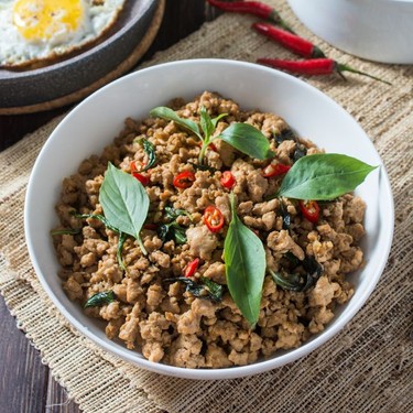 Gai Pad Krapow (Thai Basil Chicken) Recipe | SideChef