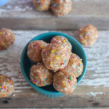 No Bake Energy Protein Balls Recipe | SideChef