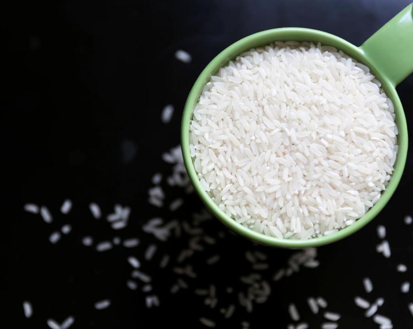 step 1 In a fine mesh sieve, rinse the Short Grain White Rice (1 cup) under warm water until it runs clear. Place in a small saucepan with Water (1 1/2 cups). Allow to sit in the water for 15 minutes.