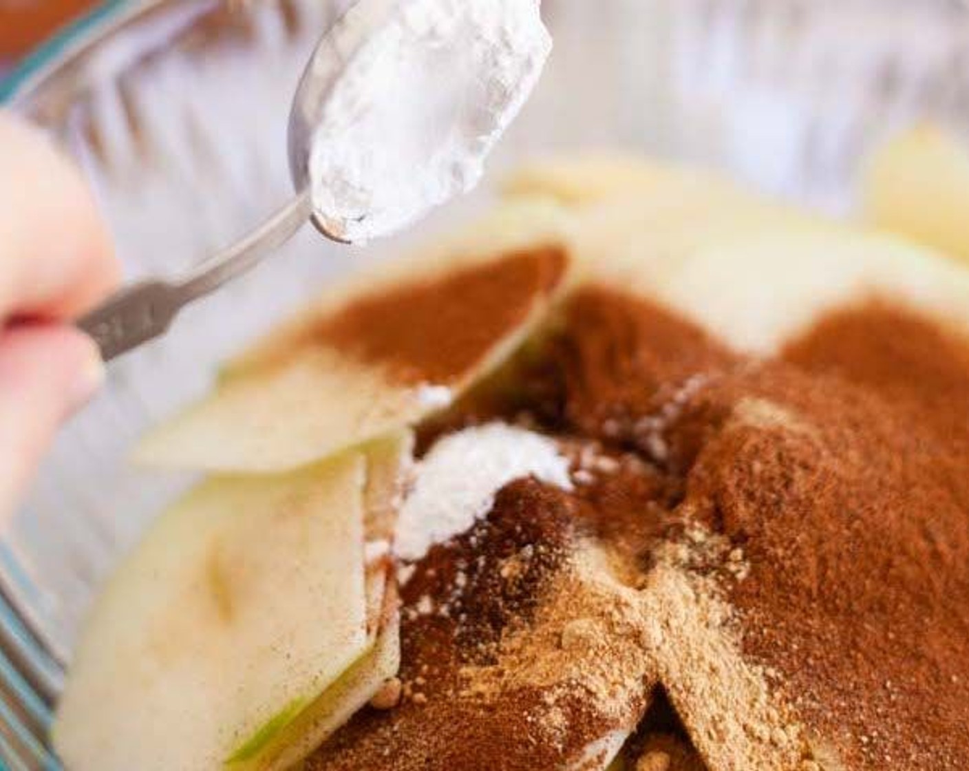 step 5 Add to your apples the Simply Organic Cinnamon, Ground (2 Tbsp), Ground Cloves (1 tsp), Ground Nutmeg (1 tsp), Ground Ginger (1 tsp) and Corn Starch (1 Tbsp) and mix well.