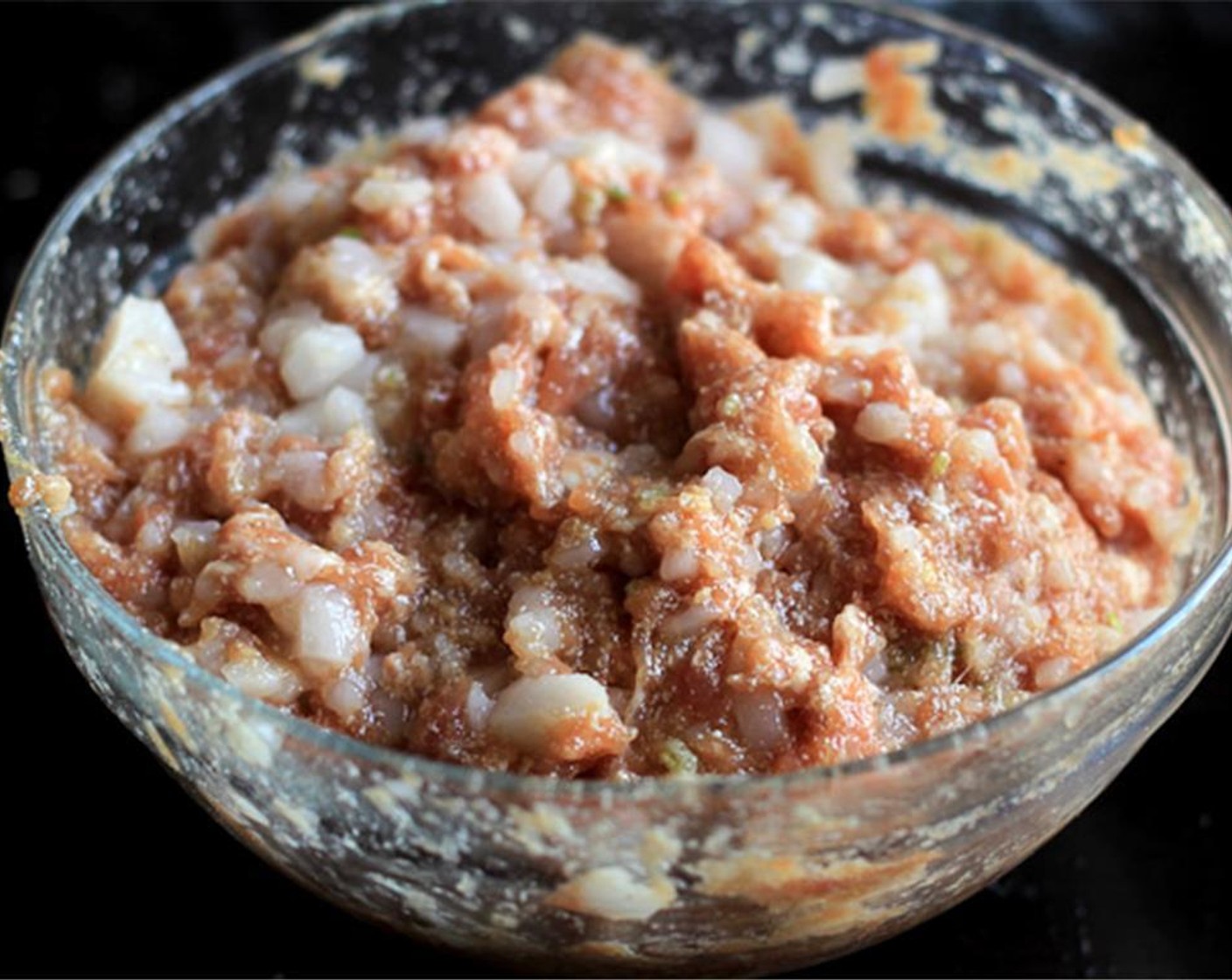 step 7 Mince the pork jelly and mix with the ground pork filling.