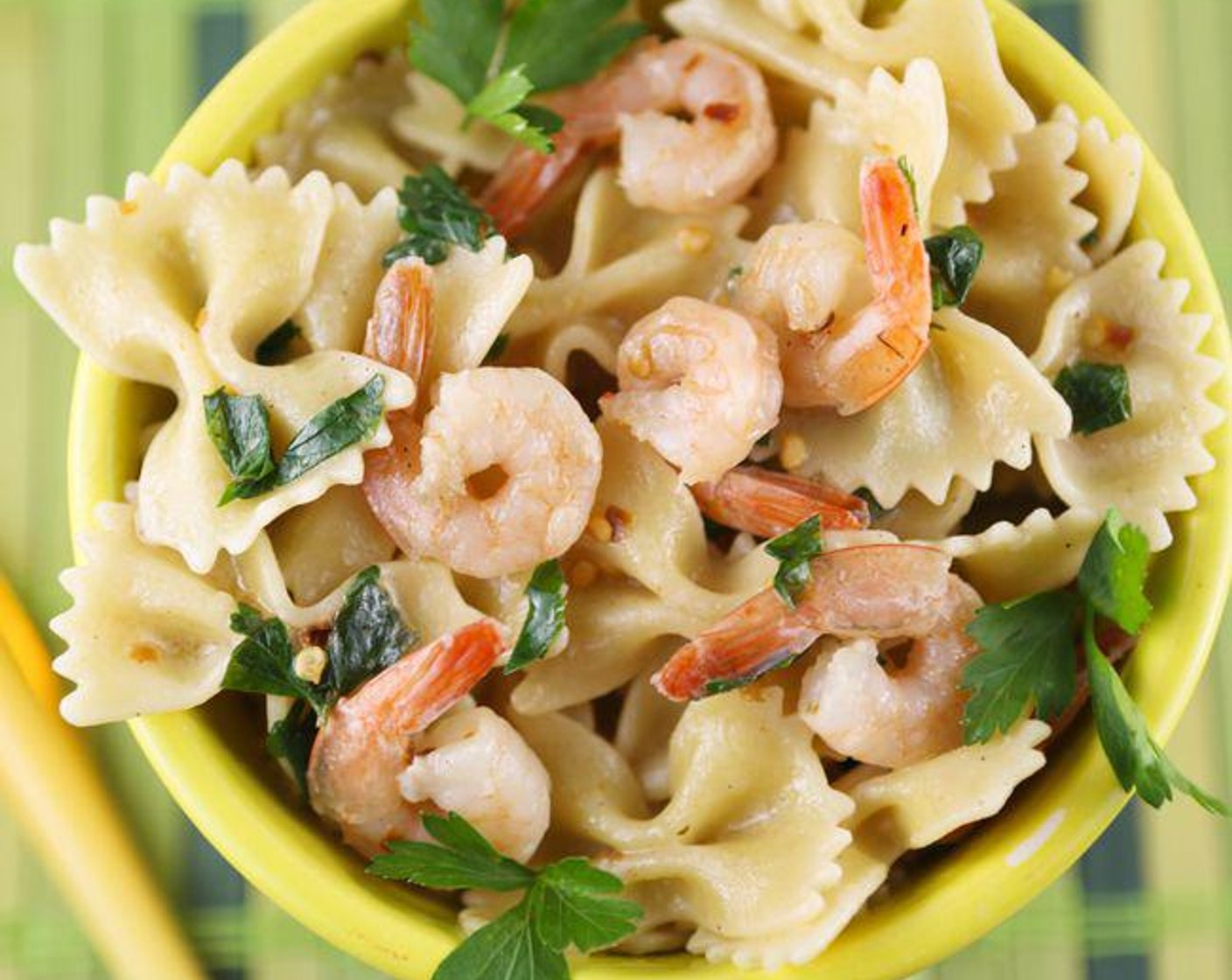 Healthy Lemon Shrimp Pasta Skillet