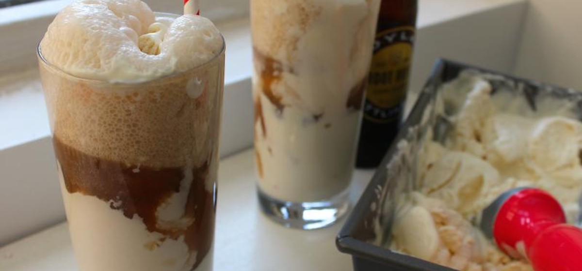 Root Beer Floats with Malted Milk Ice Cream Recipe | SideChef