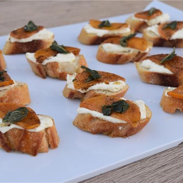 Brown Butter Persimmon and Ricotta Crostini Recipe | SideChef