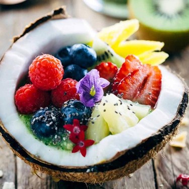 Tropical Kiwi Coconut Smoothie Recipe | SideChef