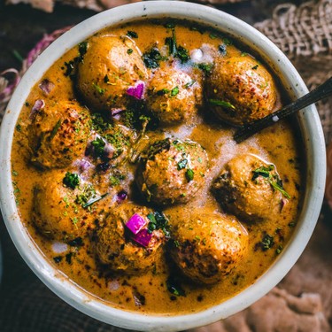 Dum Aloo Curry Recipe Recipe | SideChef