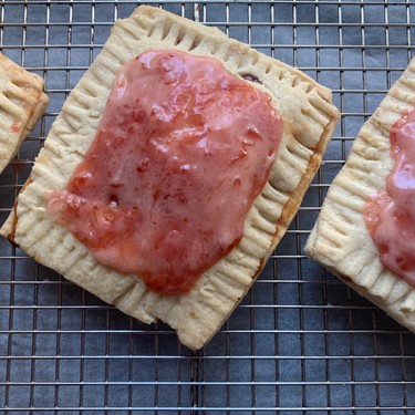 Homemade Strawberry Pop-Tarts Recipe | SideChef