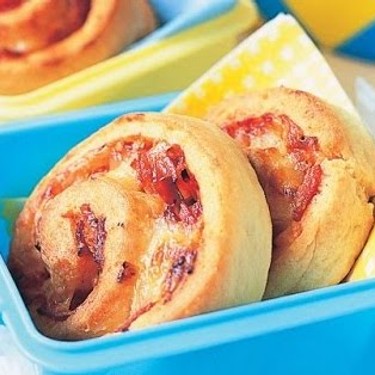 Cheesy Pizza Scrolls Recipe | SideChef