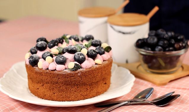 Stepbystep guide to making Ottolenghis Lemon and Blackcurrant Stripe Cake  from SWEET  YouTube
