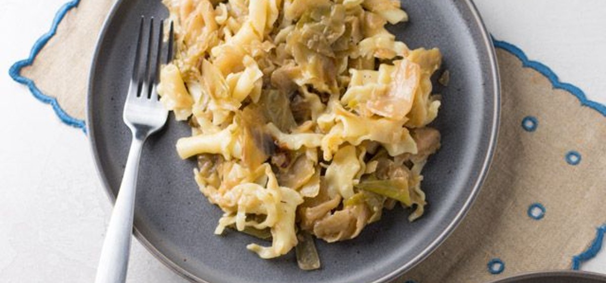 Slow Cooker Haluski (Cabbage and Noodles) Recipe | SideChef