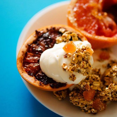 Grapefruit Brûlée with Quick Quinoa Granola Recipe | SideChef