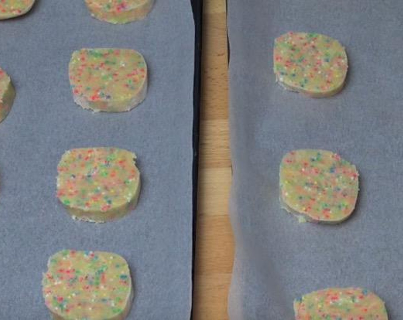 step 5 Slice the log into 1-centimeter pieces and arrange cookies on a baking tray lined with non-stick baking paper.