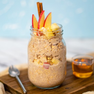 No-Cook Cinnamon Apple Oatmeal Jars Recipe | SideChef