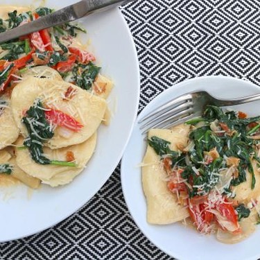 Cheese and Potato Vareniki, with Spinach, Bacon and Tomato Recipe | SideChef