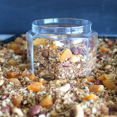 Honey Bran Granola with Almonds & Apricots Recipe | SideChef