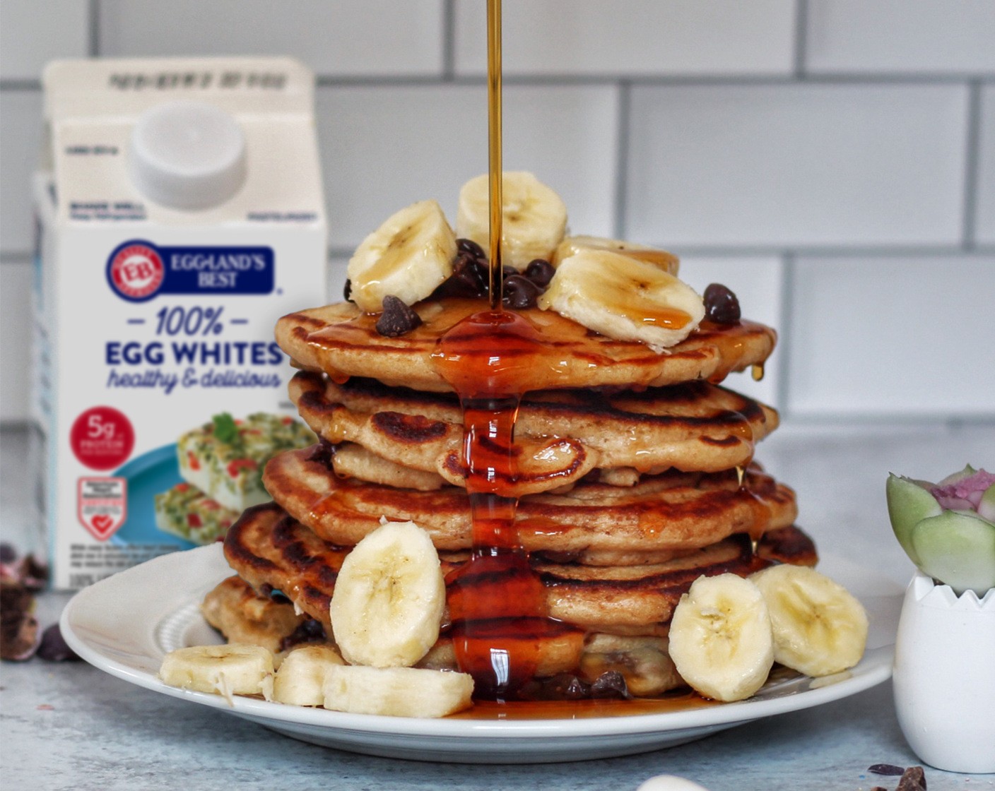 Fluffy Banana Chocolate Chip Pancakes