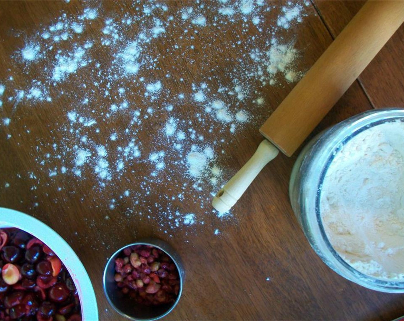 step 3 Line the pie plate with the Pie Crust (1).