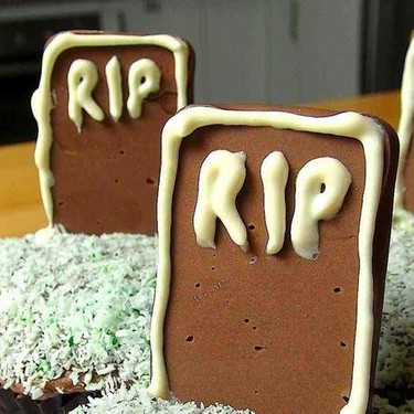 Tombstone Cupcakes Recipe | SideChef