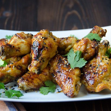 Honey Sriracha Lime Wings Recipe | SideChef