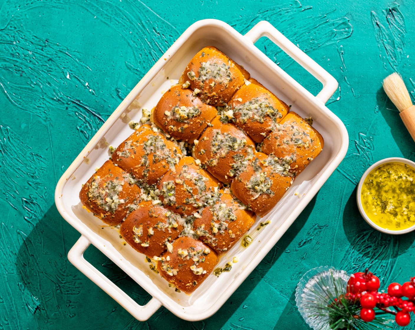 5-Minute Garlic Butter Dinner Roll