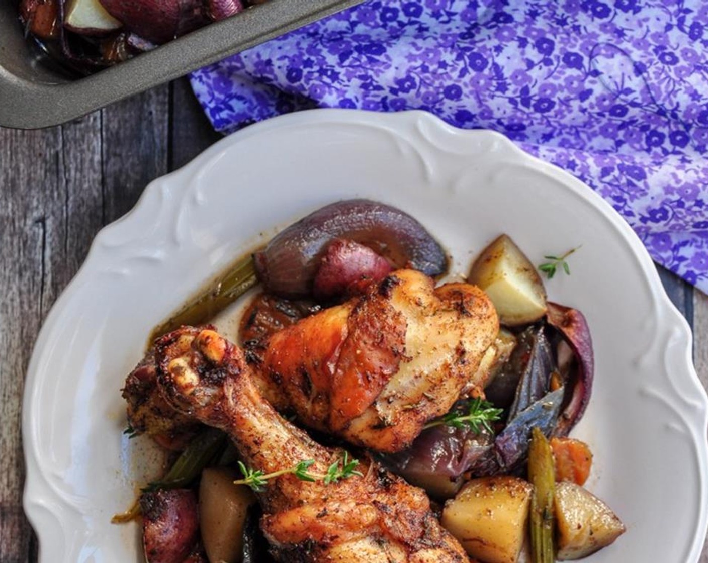 step 8 Serve the chicken with vegetables and the sauce from the pan. Enjoy!