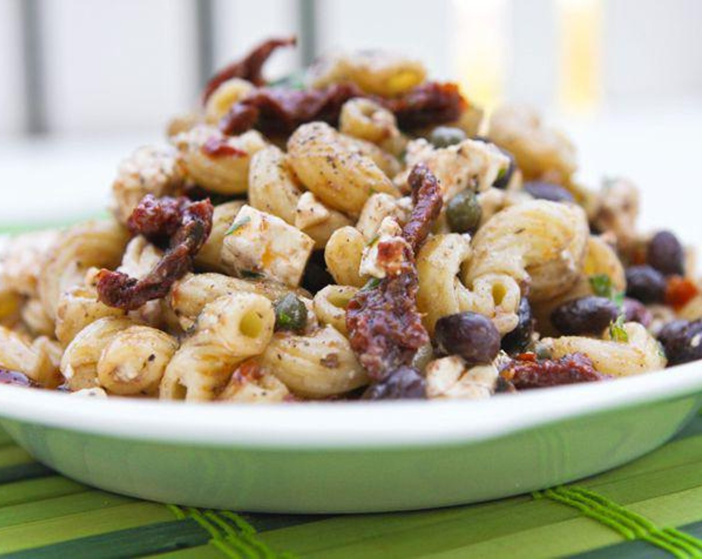 Black Bean Sun-Dried Tomato Pasta Salad