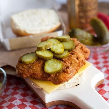Vegan Chick-Fil-A Copycat Chicken Sandwich Recipe | SideChef