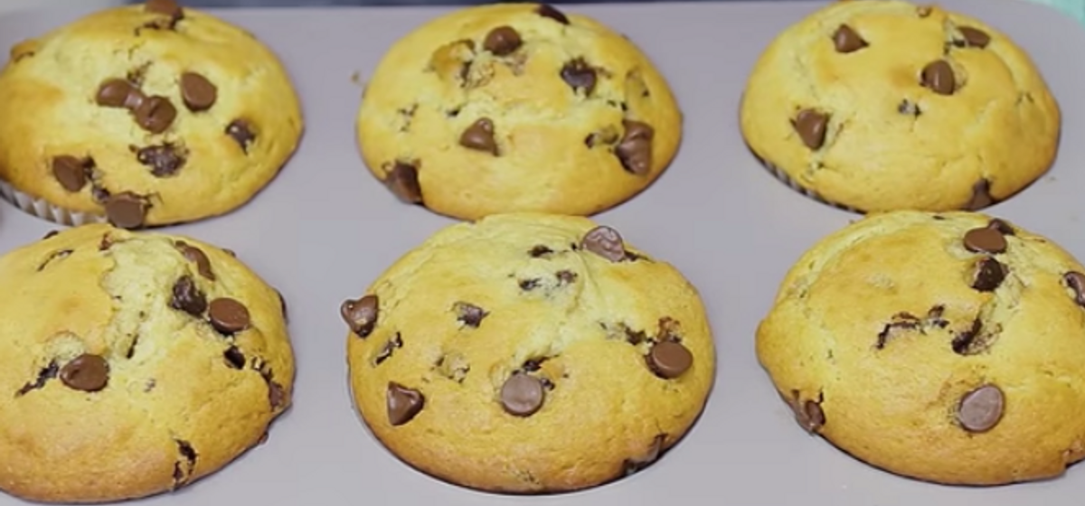 Chocolate Chip Muffins Recipe | SideChef