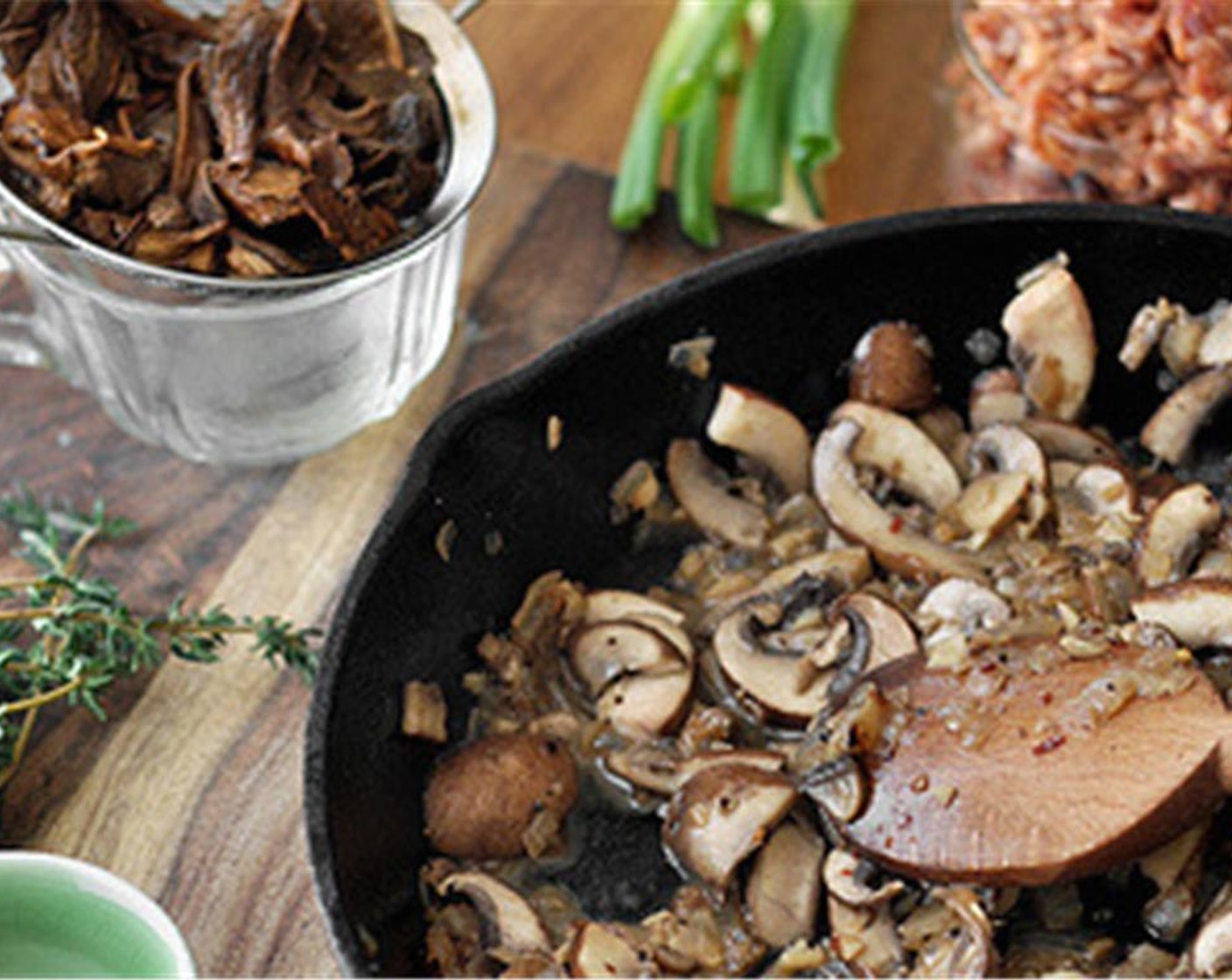 step 7 Stir in the Cremini Mushrooms (4 1/2 cups). Cook for 5 to 7 minutes until the mushrooms begin to brown. Drain off the rehydrated mushrooms from earlier, and stir into the skillet. Allow to cook for another 5 minutes until heated through.