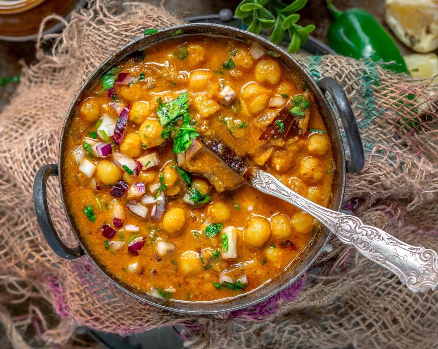 Kondai Kadalai Kuzhambu (South Indian Chickpea Curry)