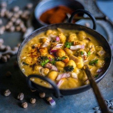 Instant Pot Chickpeas Potato Vegan Curry Recipe | SideChef