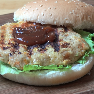 Cheese and Apple Chicken Burgers Recipe | SideChef