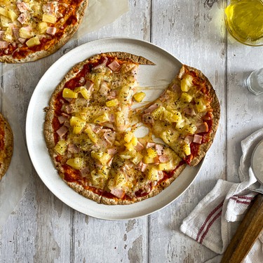 Quick Hawaiian Pizzas Recipe | SideChef