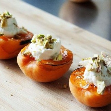 Glazed Apricots with Ricotta and Pistachios Recipe | SideChef