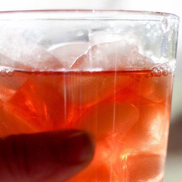 Pineapple Cranberry Sun Tea Recipe | SideChef