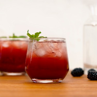 3-Ingredient Blackberry Cooler Recipe | SideChef