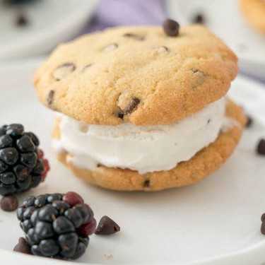 Chocolate Chip Ice Cream Sammies Recipe | SideChef