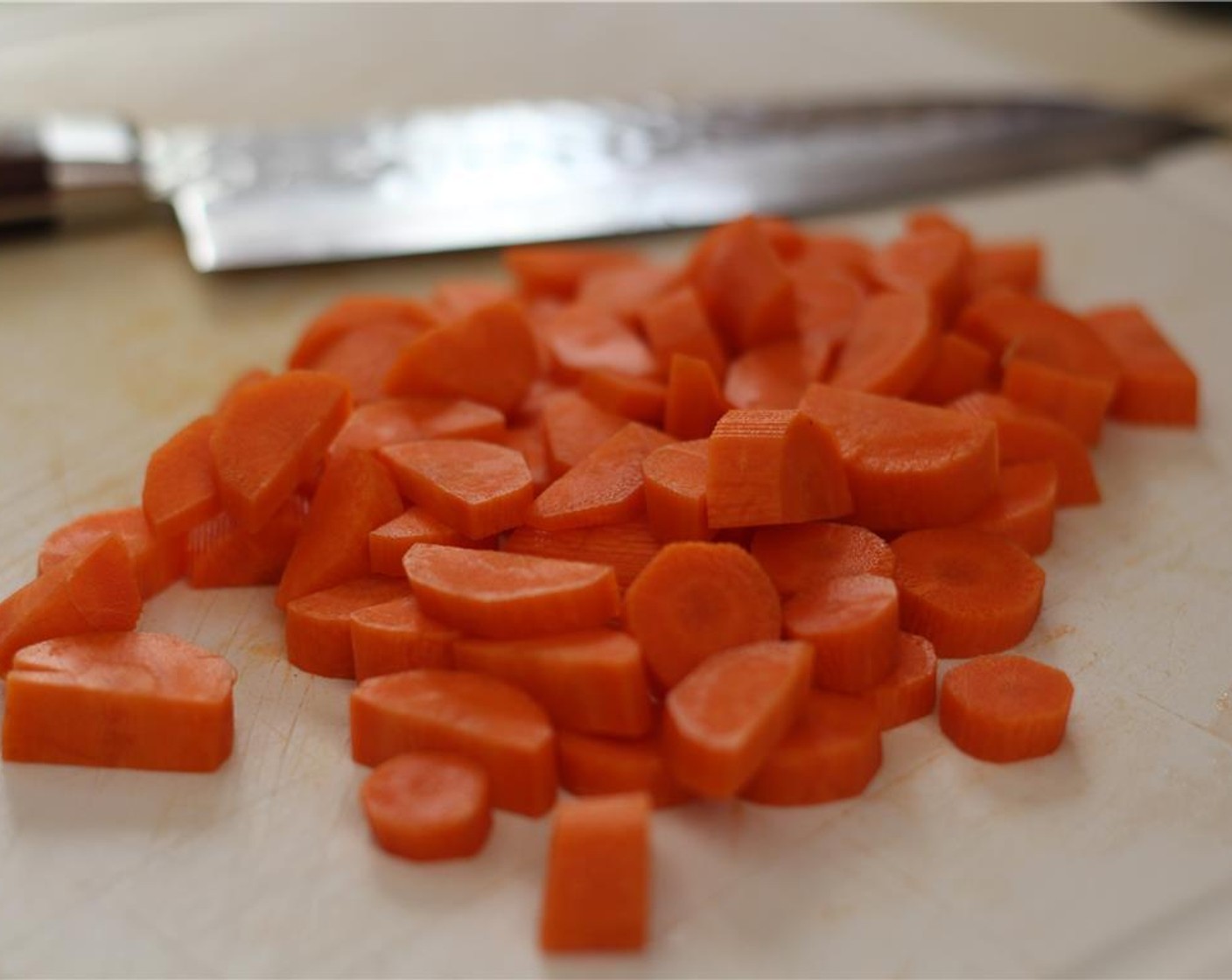 step 1 Chop the Carrot (1).