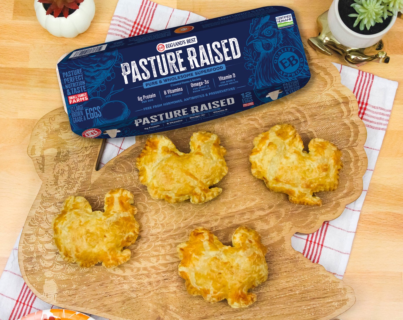 Turkey Shaped Breakfast Empanadas